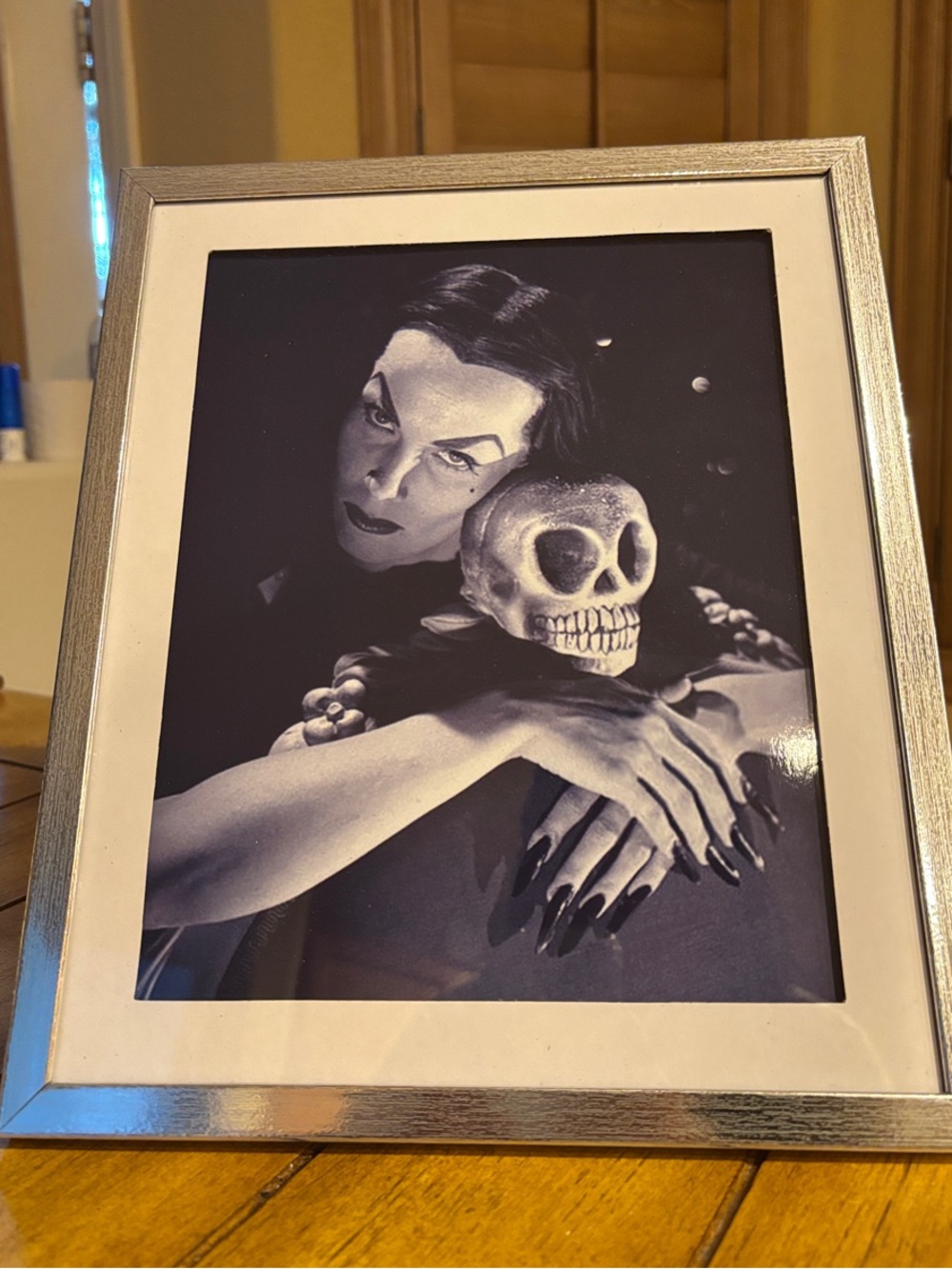 8x10” Vampira w skull Gothic Black & White Skull Portrait in Silver Frame new